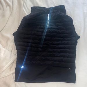 Men’s lululemon navigation down vest size medium